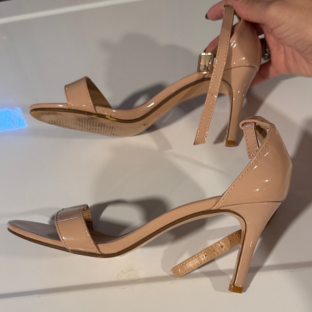 Forever Beige short Heeled sandals size 6 - Picture 3 of 5